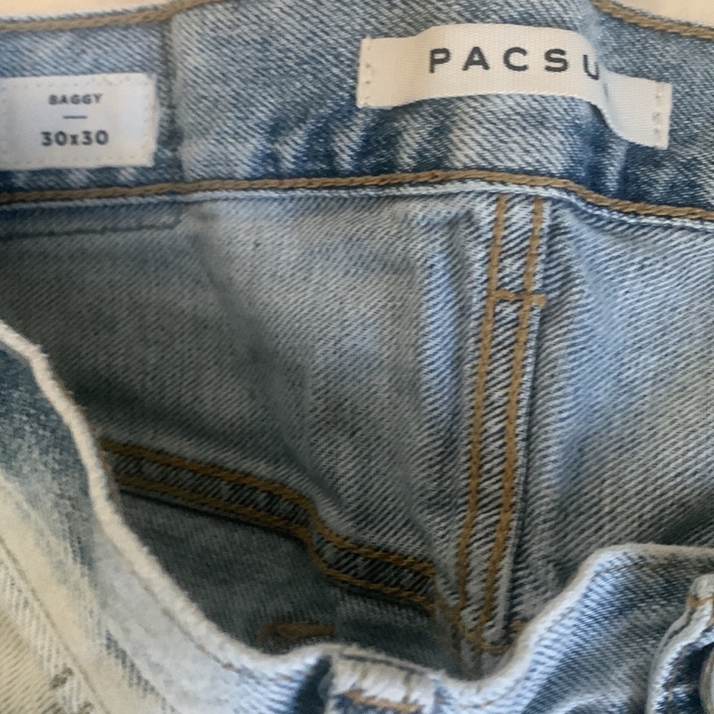 Baggy Ripped Jeans - Picture 2 of 3